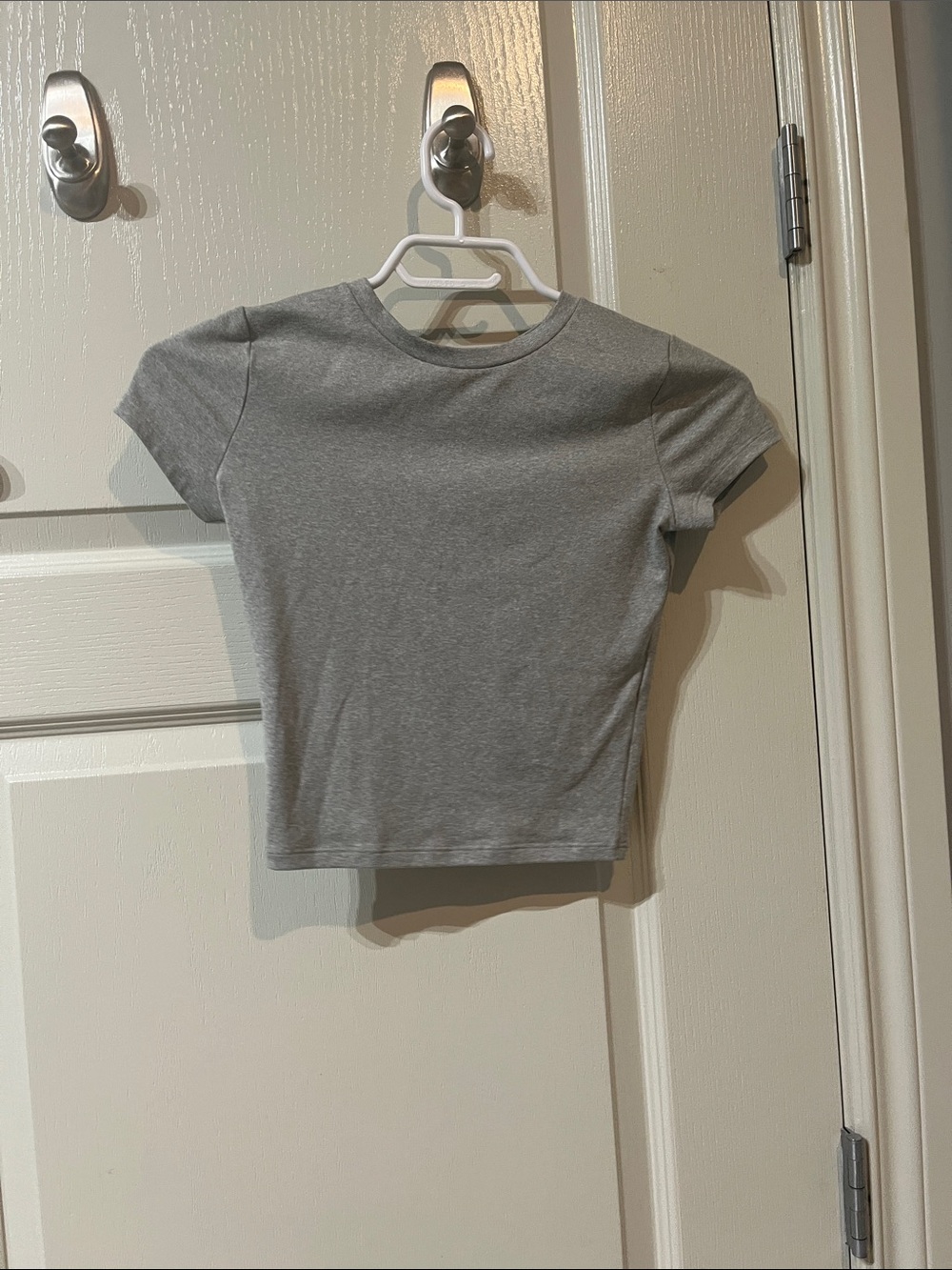 Hollister Heather Gray Slim Crop Tee